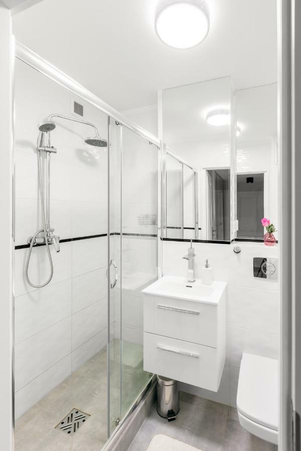 Apartament LUXURY BUSINESS Saska Kępa Apartment Warsawa Bagian luar foto